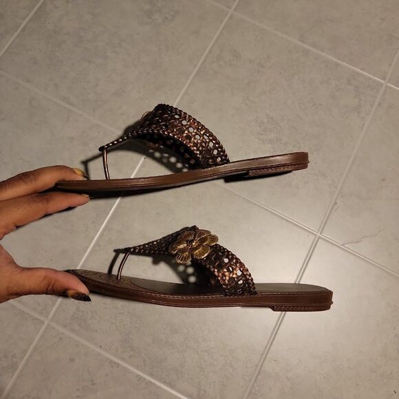 Grendene Womens Brown Flower Comfort Slip On Flat Thong Sandal Size US 7 - Picture 3 of 8